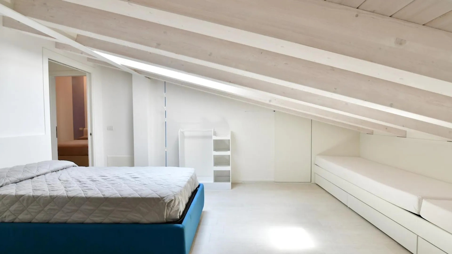 Wave Village 2 Apartments Τζεσόλο Λίντο 0*,  Ιταλία